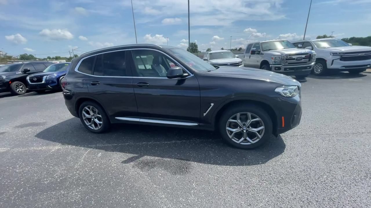 Used 2023 BMW X3 xDrive30i AWD/4WD image 2