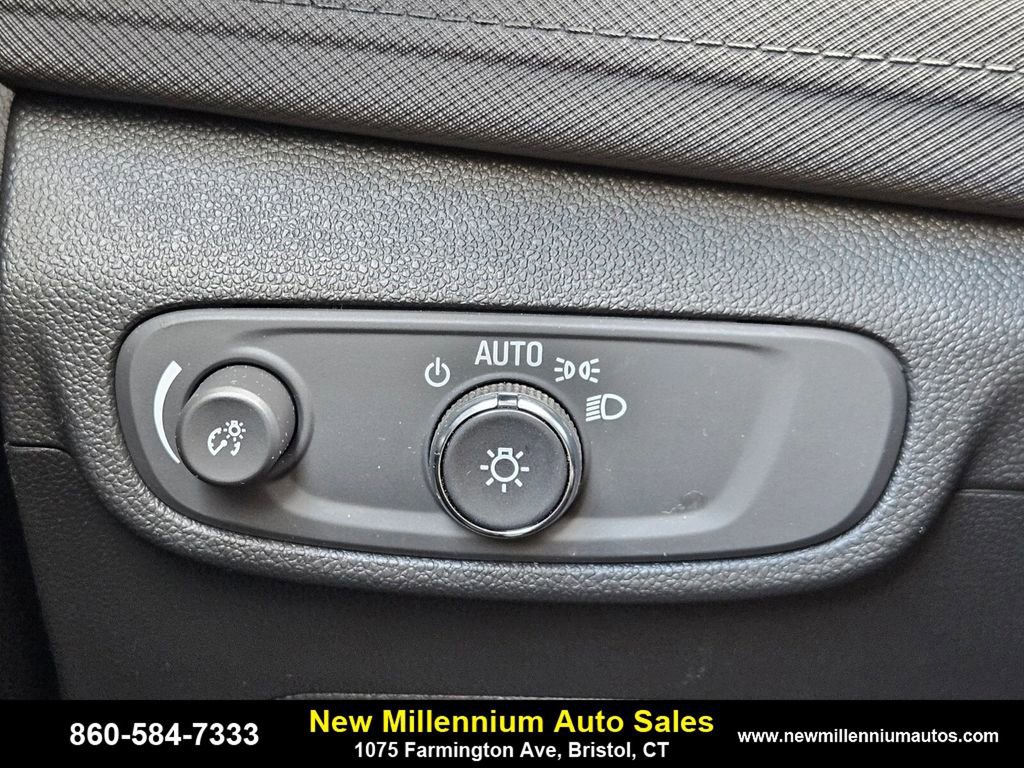 Used 2024 Chevrolet TrailBlazer LT image 23