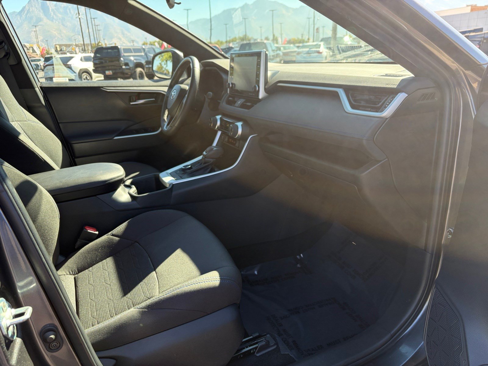 Certified 2022 Toyota RAV4 SE w/ Convenience Package AWD/4WD image 28