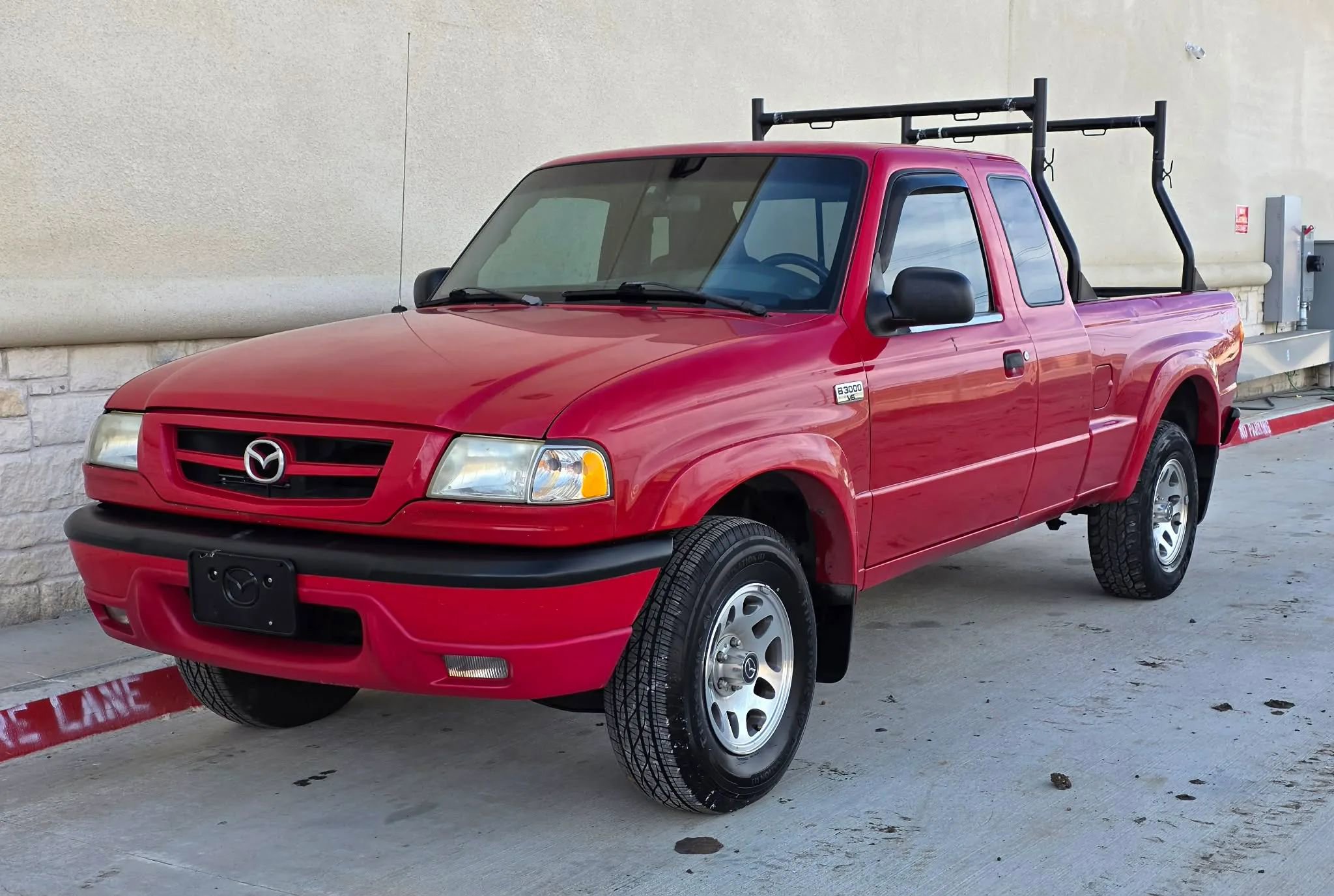 Used 2004 MAZDA B-Series Pickup 2WD Cab Plus B3000 w/ Convenience Pkg image 8