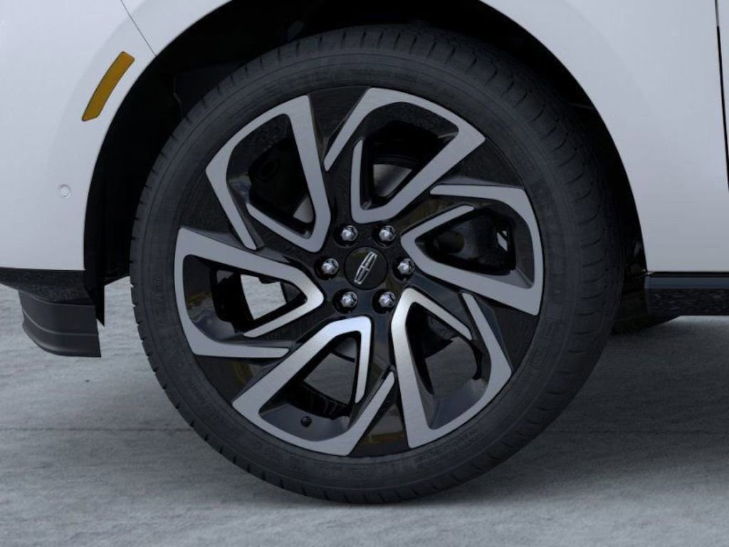 New 2026 Lincoln Navigator Reserve image 19