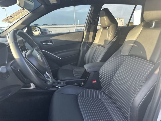 Used 2024 Toyota Corolla Cross XSE w/ Convenience Package image 23