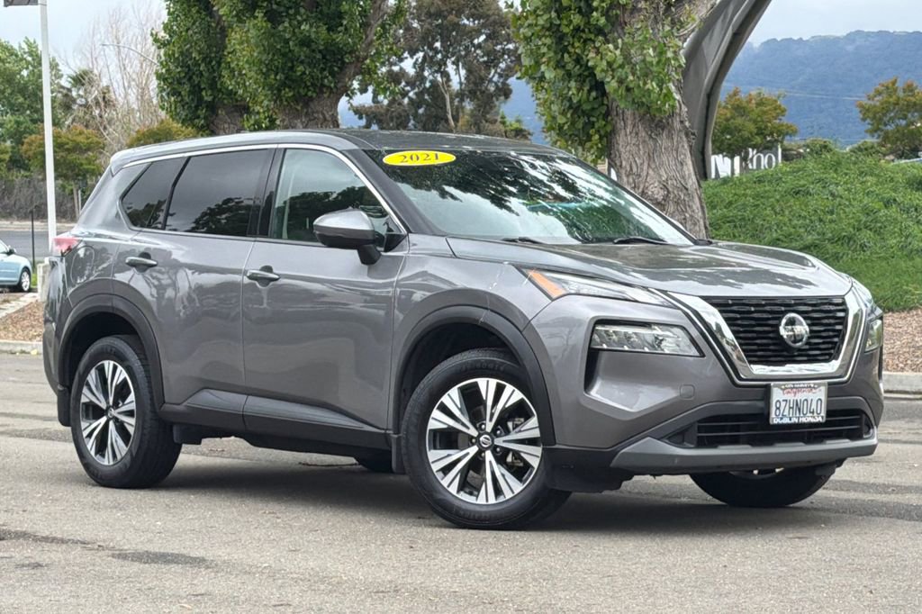Used 2021 Nissan Rogue SV FWD video 2