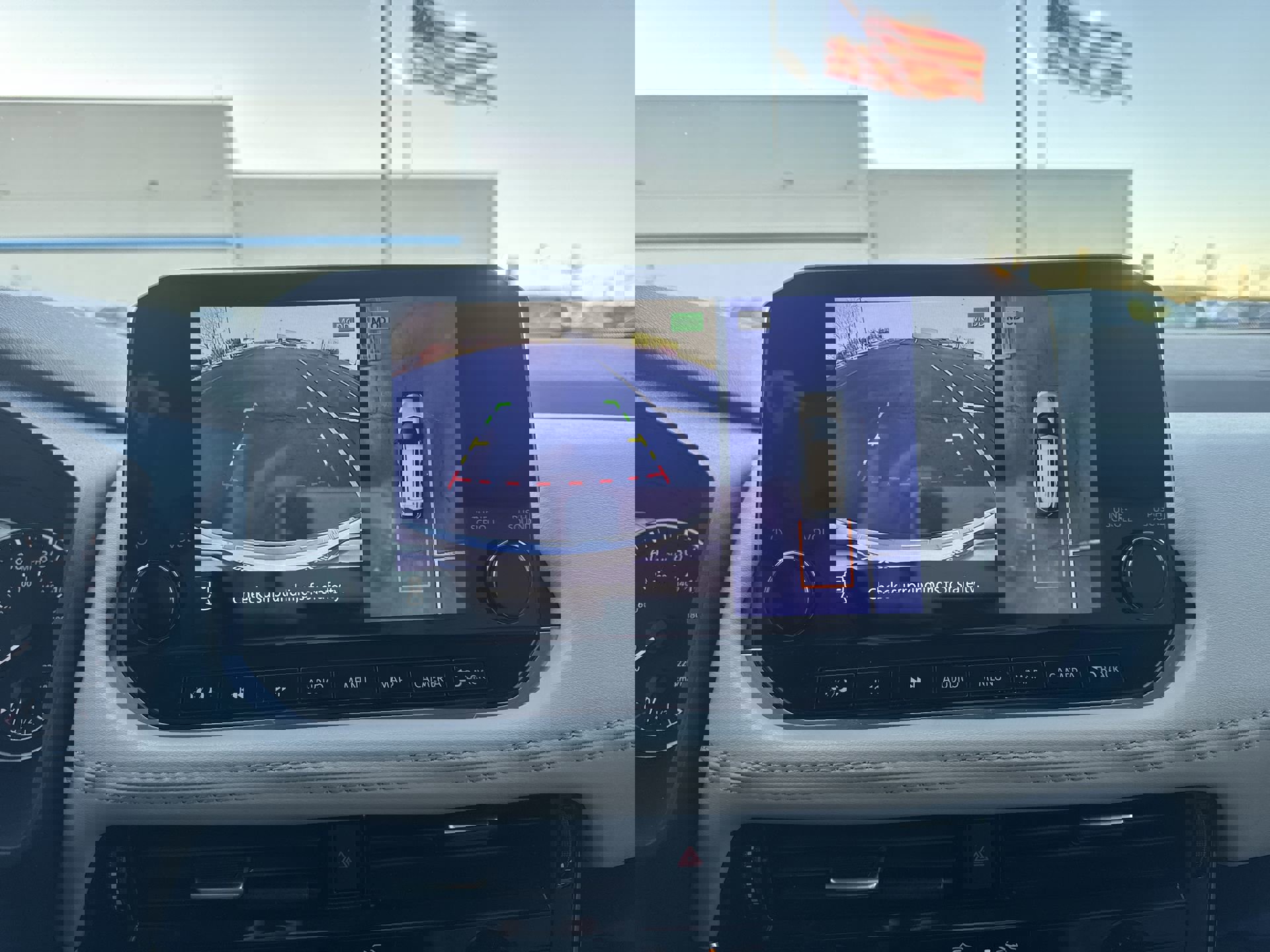 Used 2023 Nissan Rogue SL w/ SL Premium Package image 17