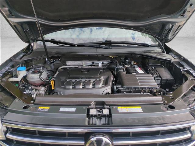 Used 2022 Volkswagen Tiguan SE image 27