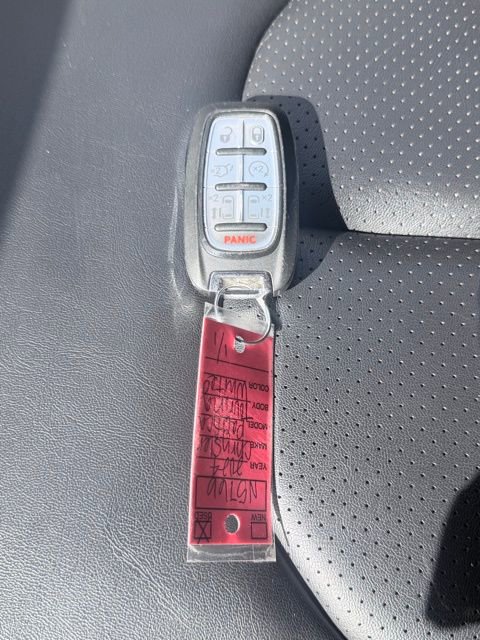 Used 2024 Chrysler Pacifica Touring-L image 42