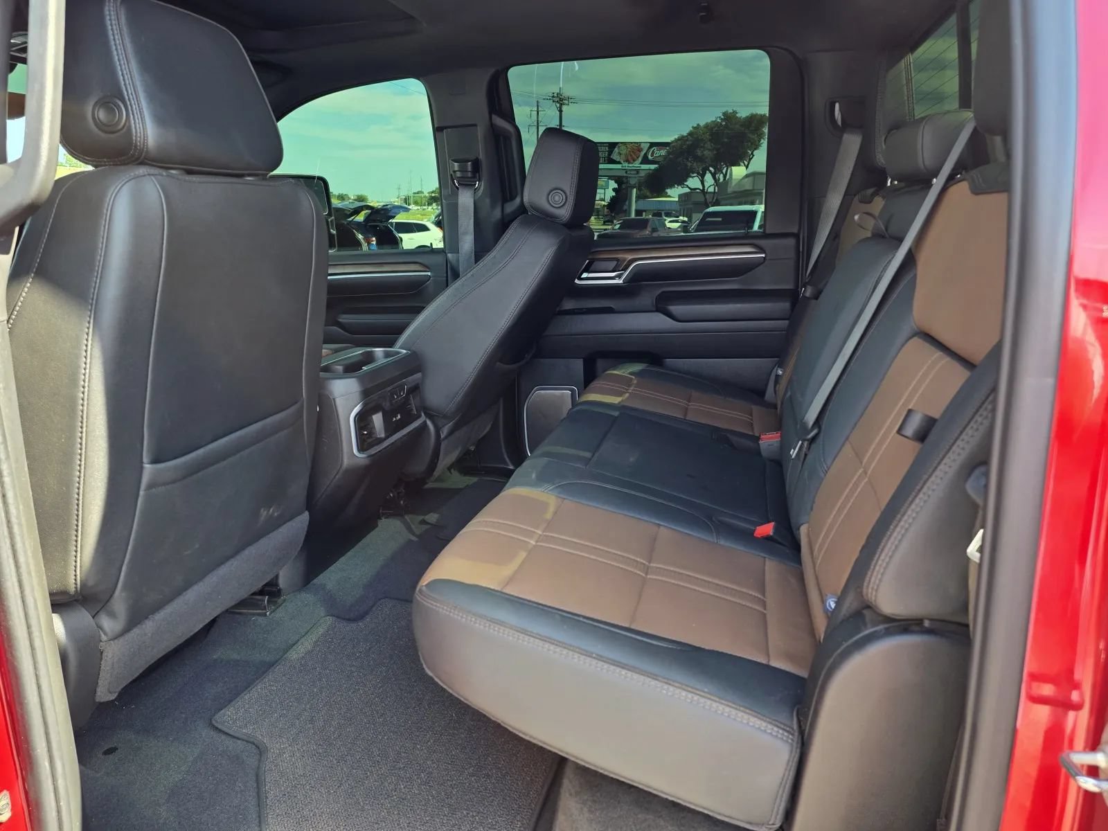 Used 2025 Chevrolet Silverado 3500 High Country w/ Technology Package AWD/4WD image 13