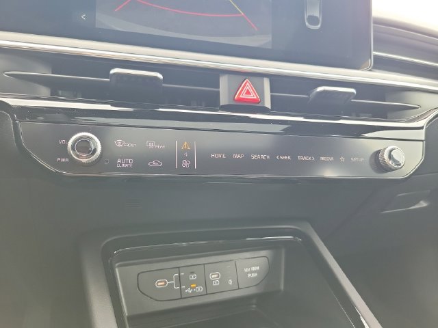 New 2026 Kia K5 GT-Line w/ GT-Line Premium Package FWD image 25
