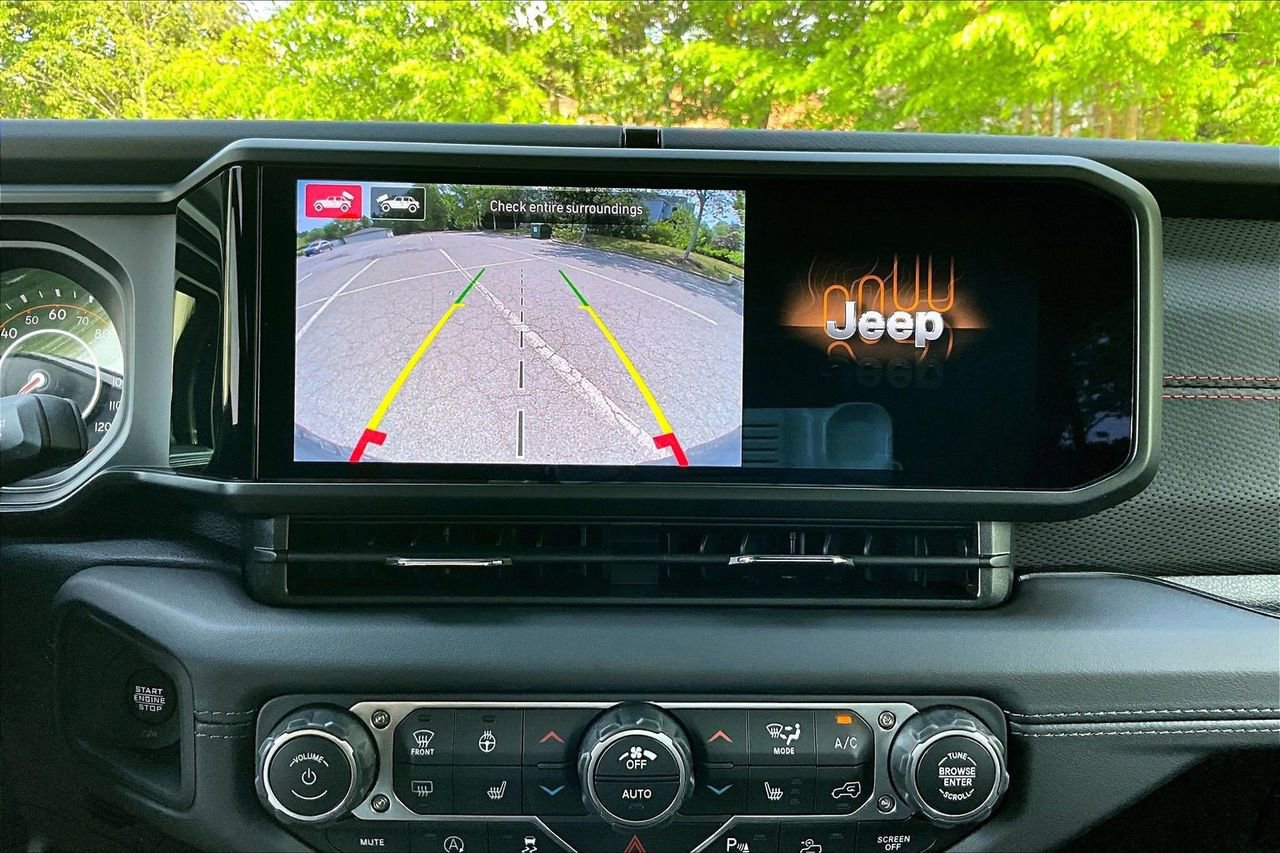 New 2026 Jeep Wrangler Unlimited Rubicon AWD/4WD image 14