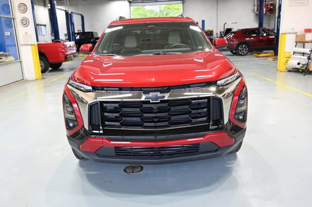 New 2026 Chevrolet Equinox ACTIV w/ Convenience Package III FWD image 10