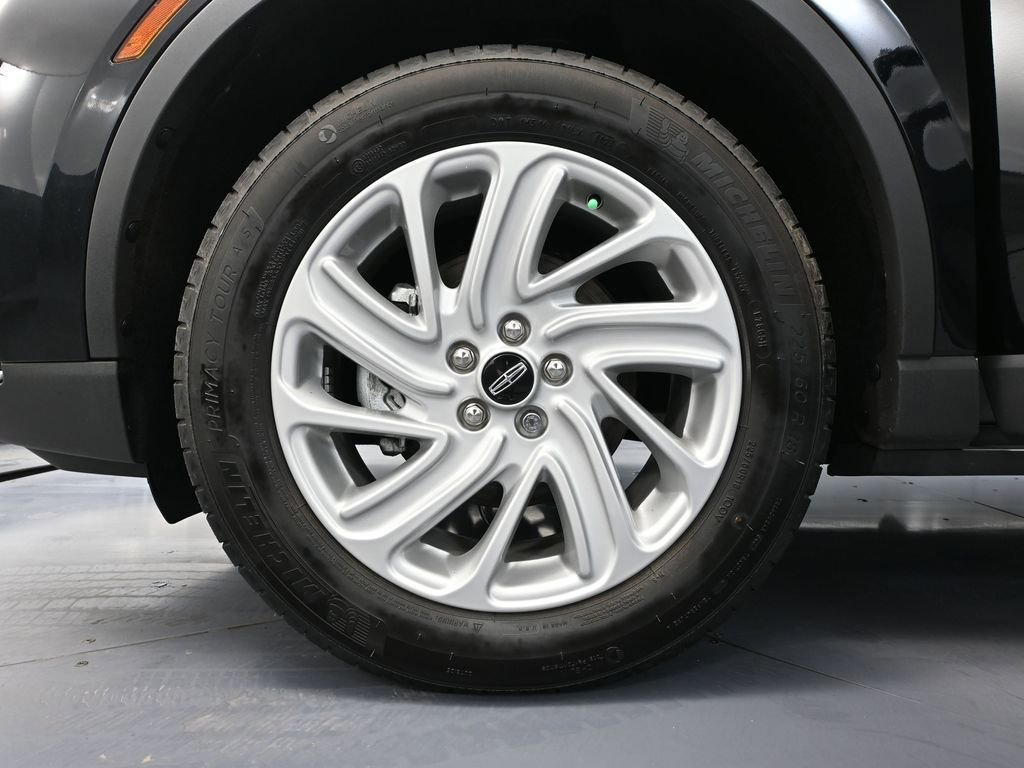 Used 2024 Lincoln Corsair Premiere image 16