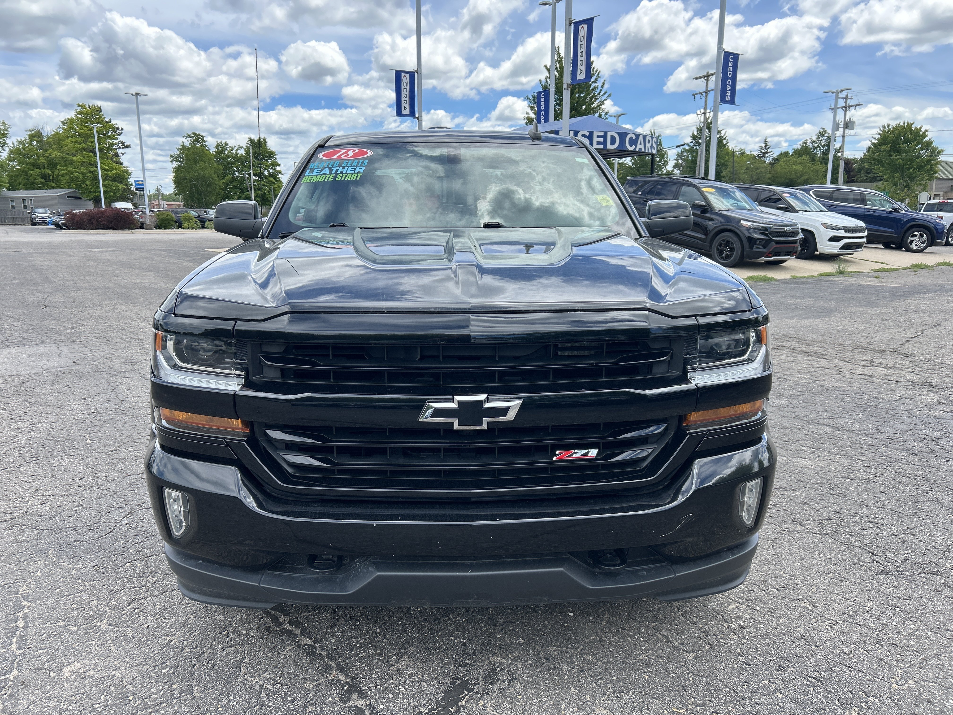Used 2018 Chevrolet Silverado 1500 LT w/ Midnight Edition AWD/4WD image 8