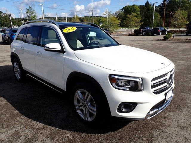 Used 2022 Mercedes-Benz GLB 250 4MATIC w/ Premium Package Lite image 9