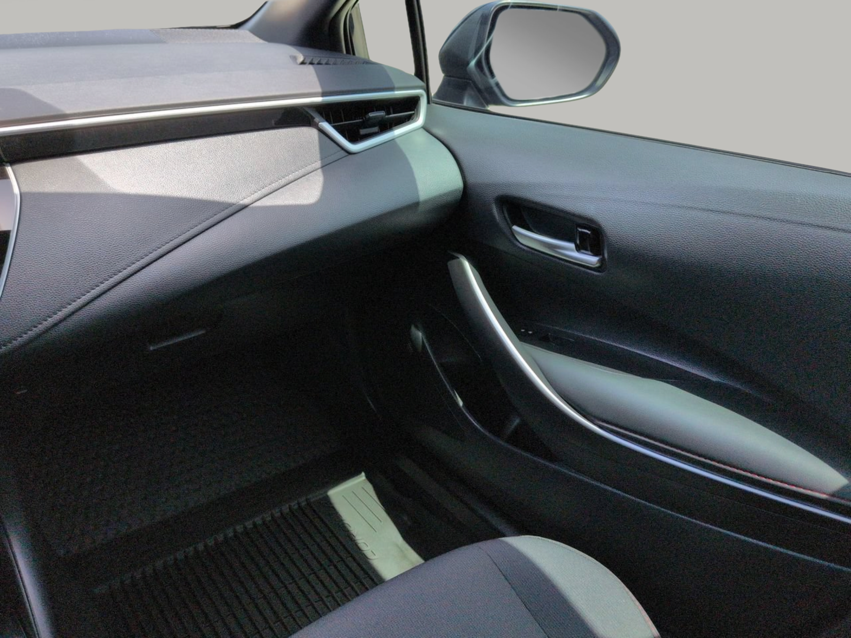 Used 2025 Toyota Corolla SE FWD image 19