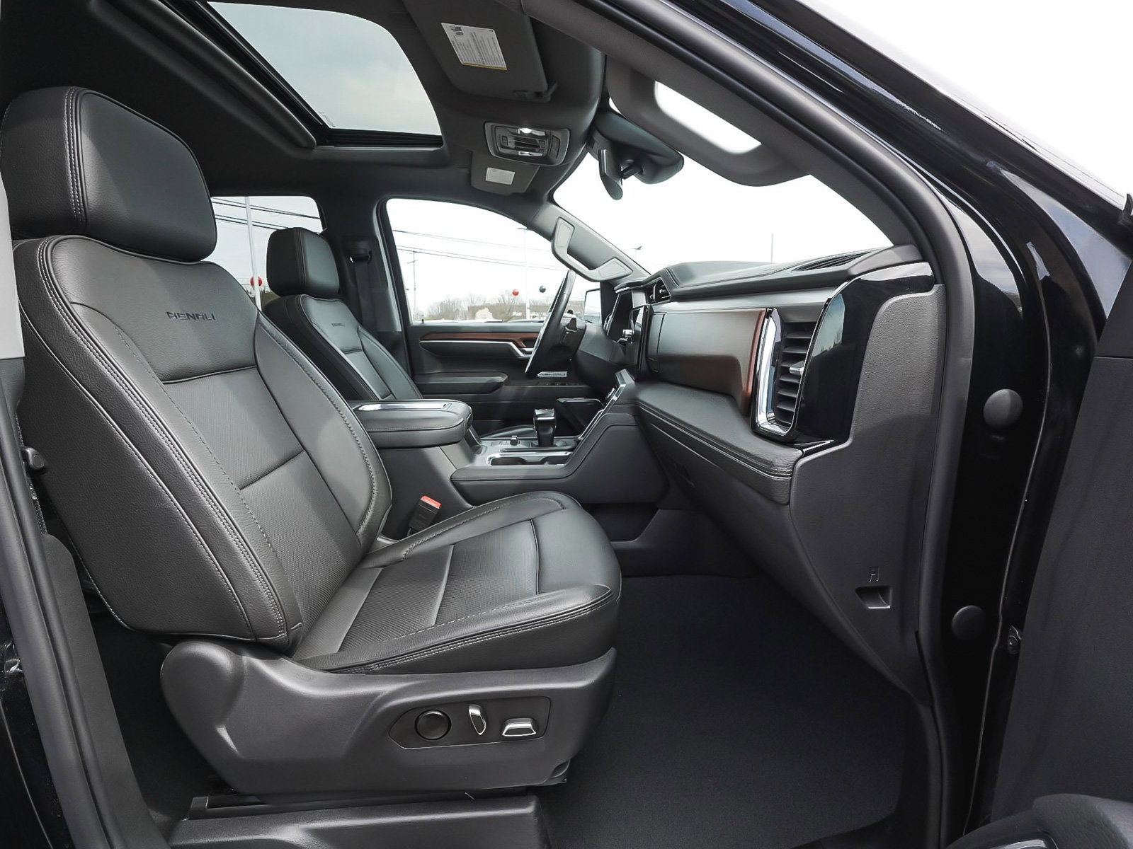 Used 2022 GMC Sierra 1500 Denali AWD/4WD image 45