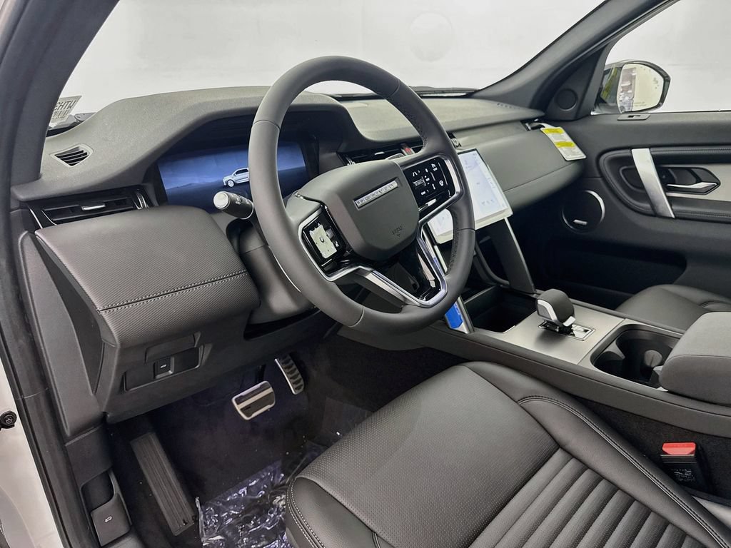 New 2026 Land Rover Discovery Sport Landmark AWD/4WD image 9