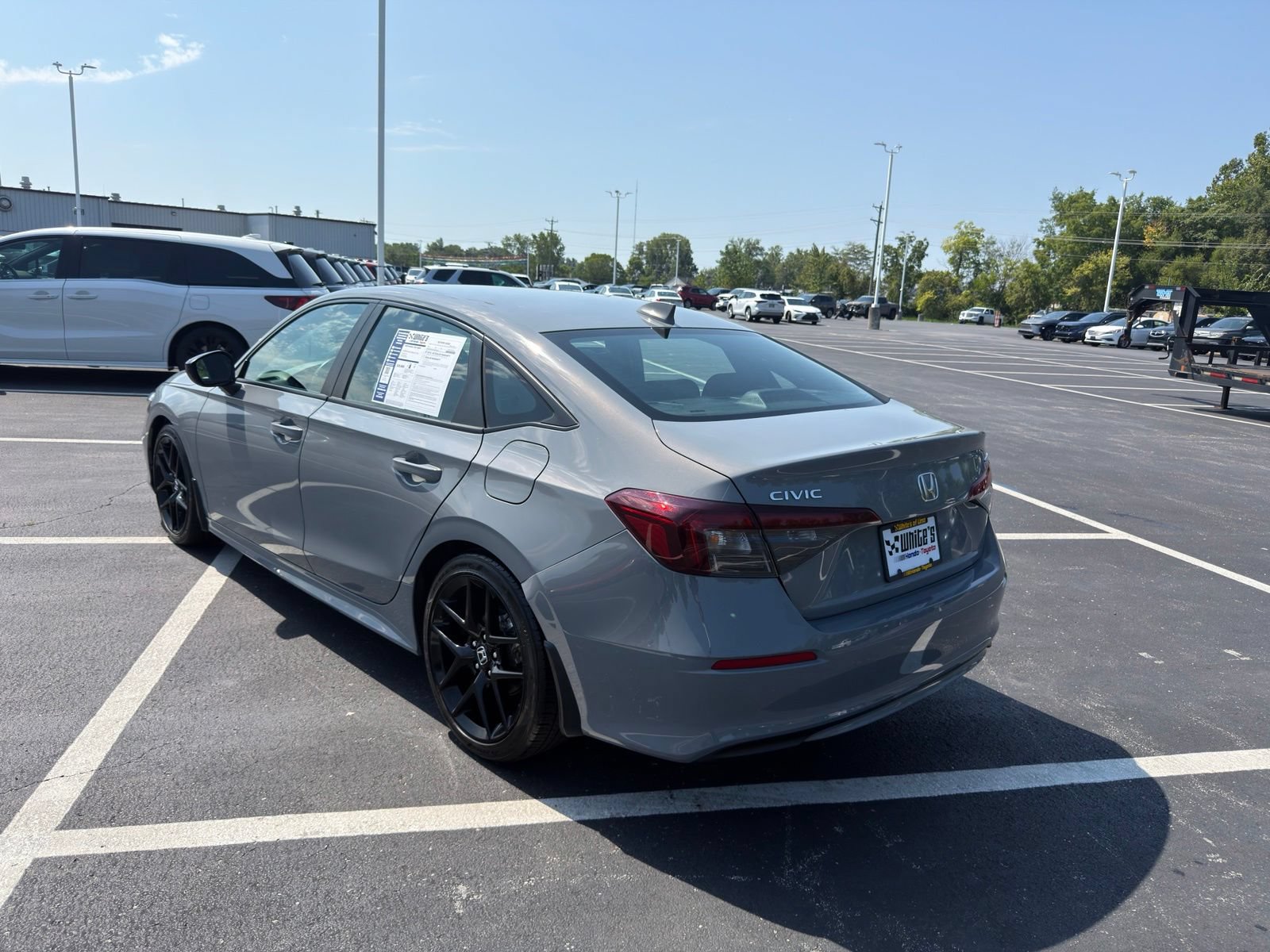 Used 2025 Honda Civic Sport image 4