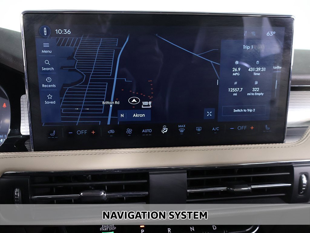 Used 2023 Lincoln Corsair AWD w/ Towing Package image 3