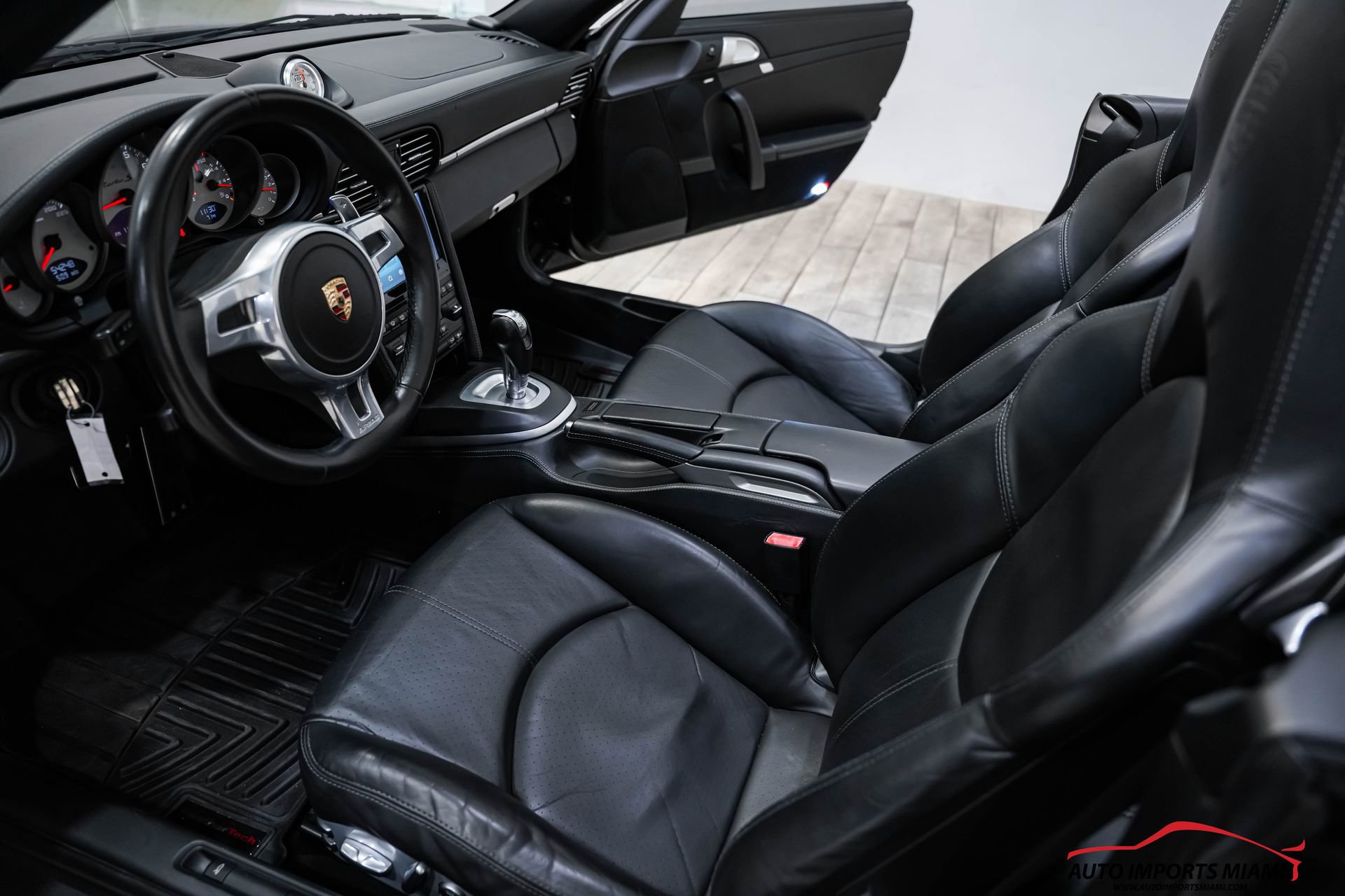 Used 2012 Porsche 911 Turbo S image 52