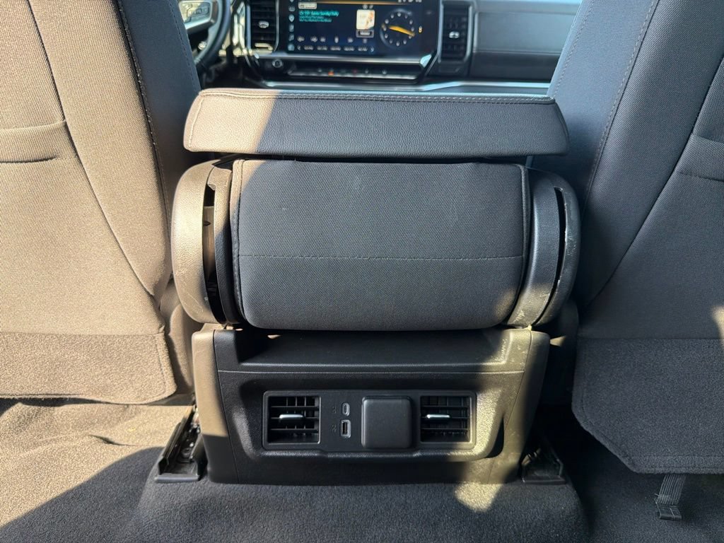 Used 2025 Chevrolet Silverado 1500 LT AWD/4WD image 27