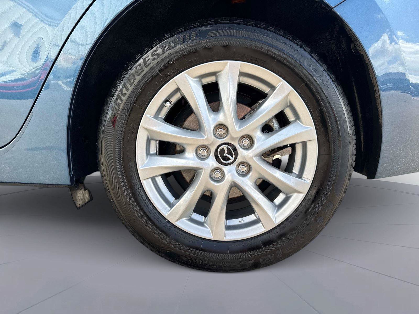 Used 2018 MAZDA MAZDA3 Sport w/ Preferred Equipment Package image 10