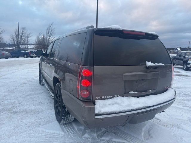 Used 2013 GMC Yukon XL Denali image 25