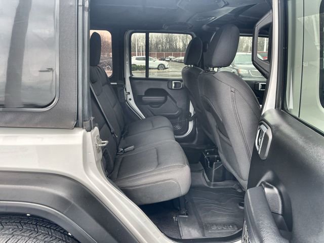 Used 2022 Jeep Wrangler Unlimited Sport AWD/4WD image 27