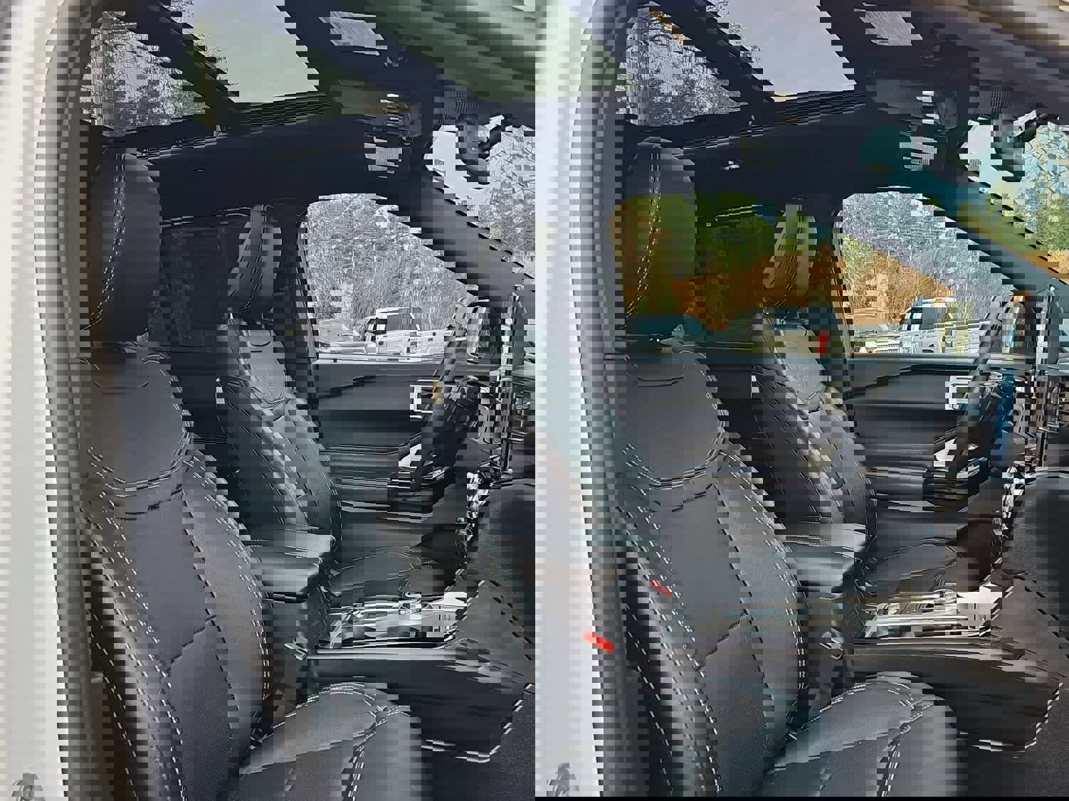 Used 2022 Ford Explorer ST w/ Equipment Group 401A image 22