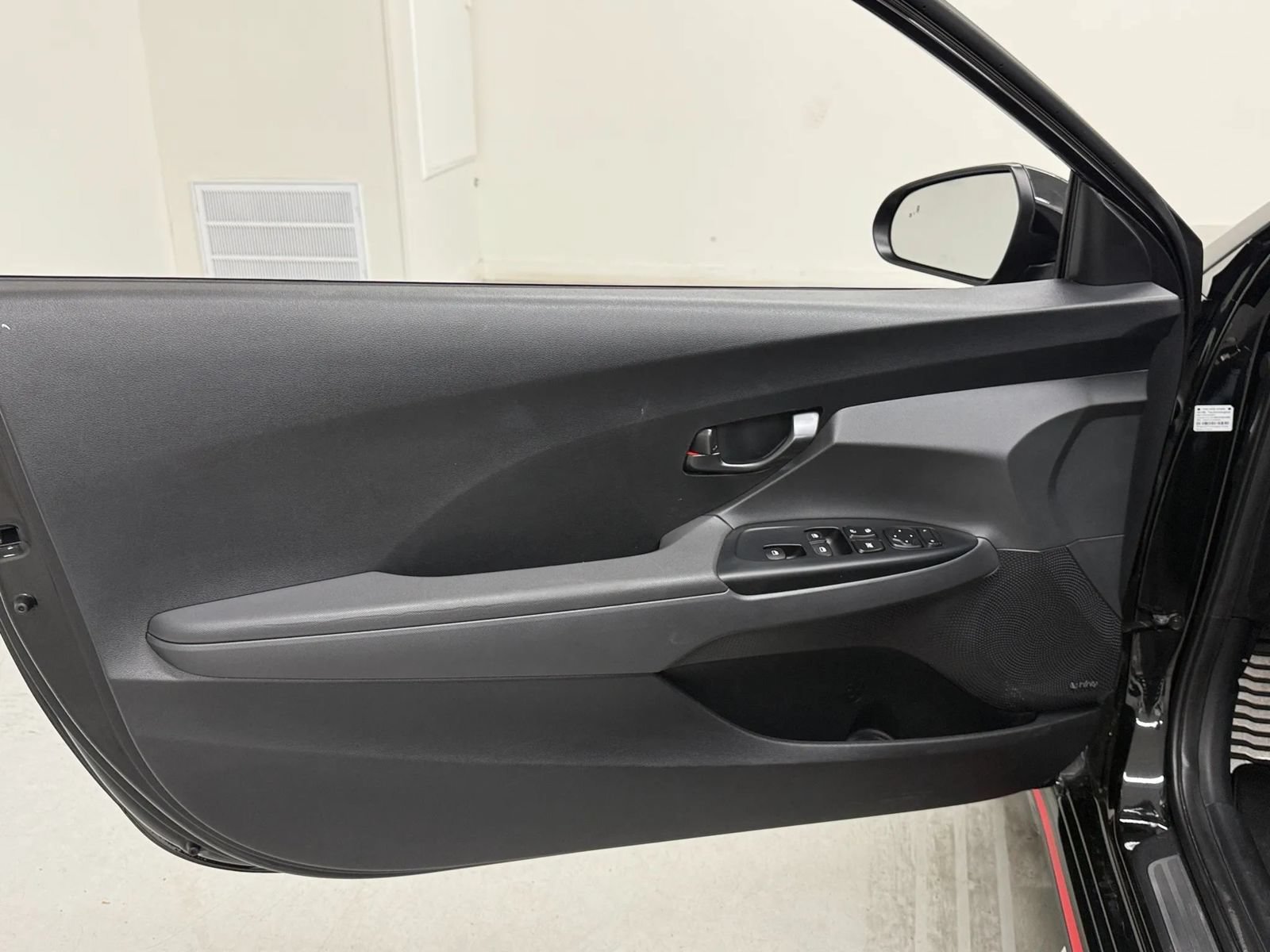 Used 2022 Hyundai Veloster N FWD image 34