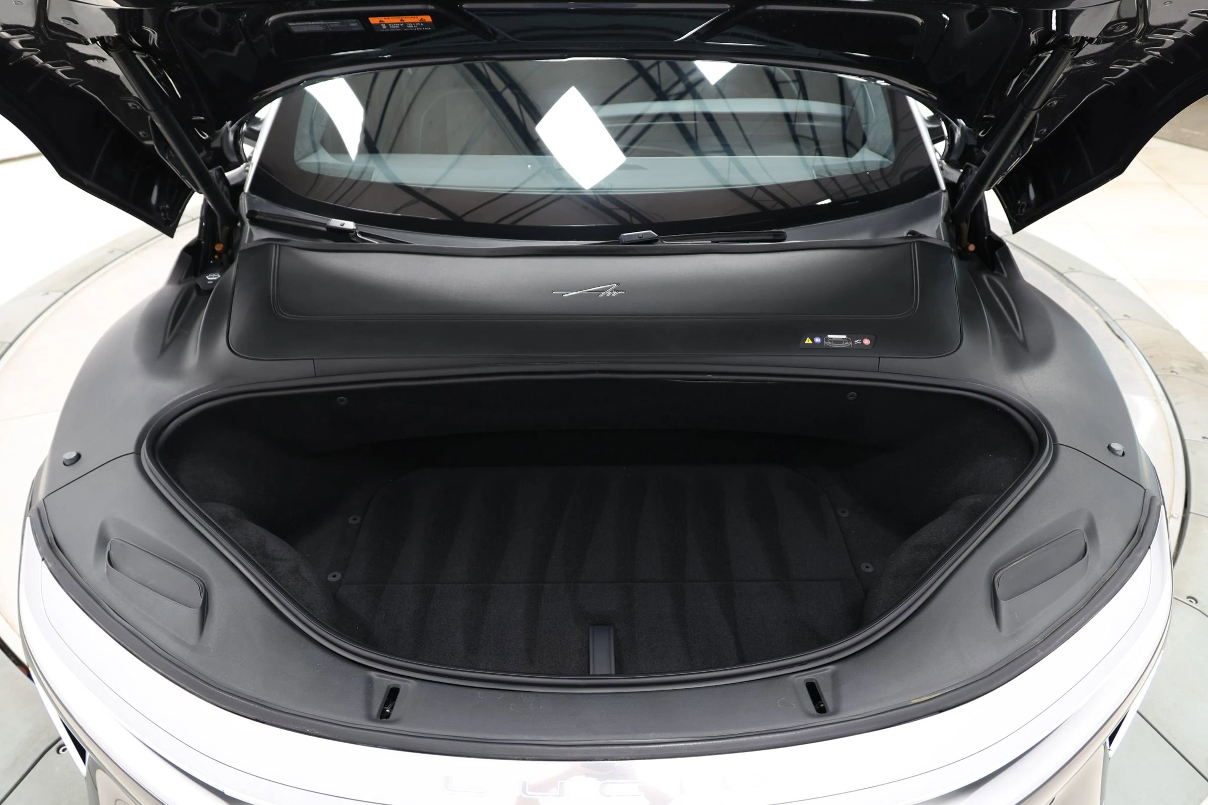 Used 2023 Lucid Air Grand Touring image 98