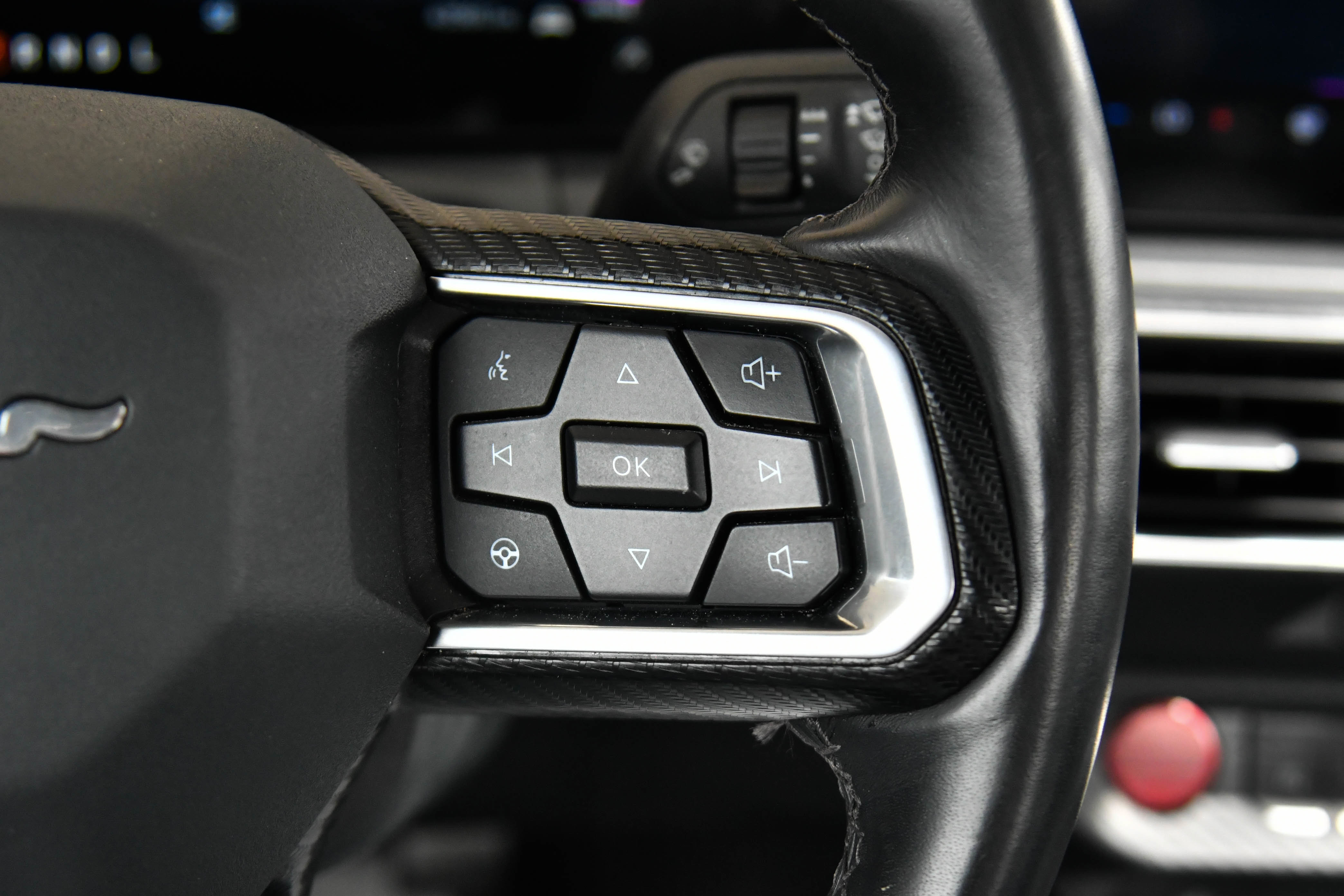 Used 2024 Ford Mustang Premium RWD image 33