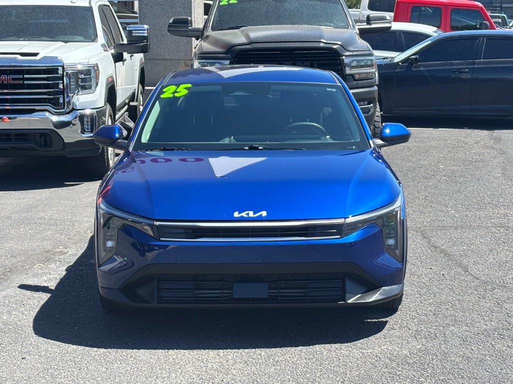 Used 2025 Kia K4 LX FWD image 37