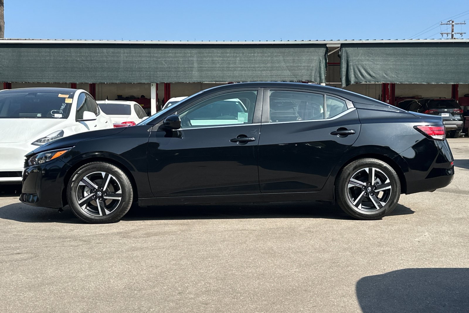 Used 2024 Nissan Sentra SV FWD image 7