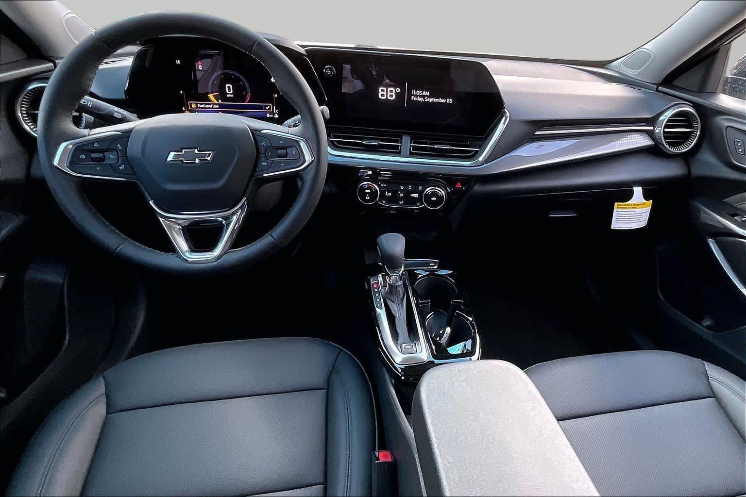 New 2026 Chevrolet Trax ACTIV w/ Driver Confidence Package FWD image 5