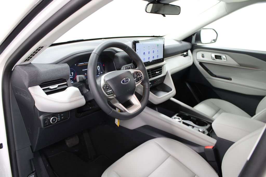 New 2026 Ford Explorer Active w/ Active Comfort Package image 22