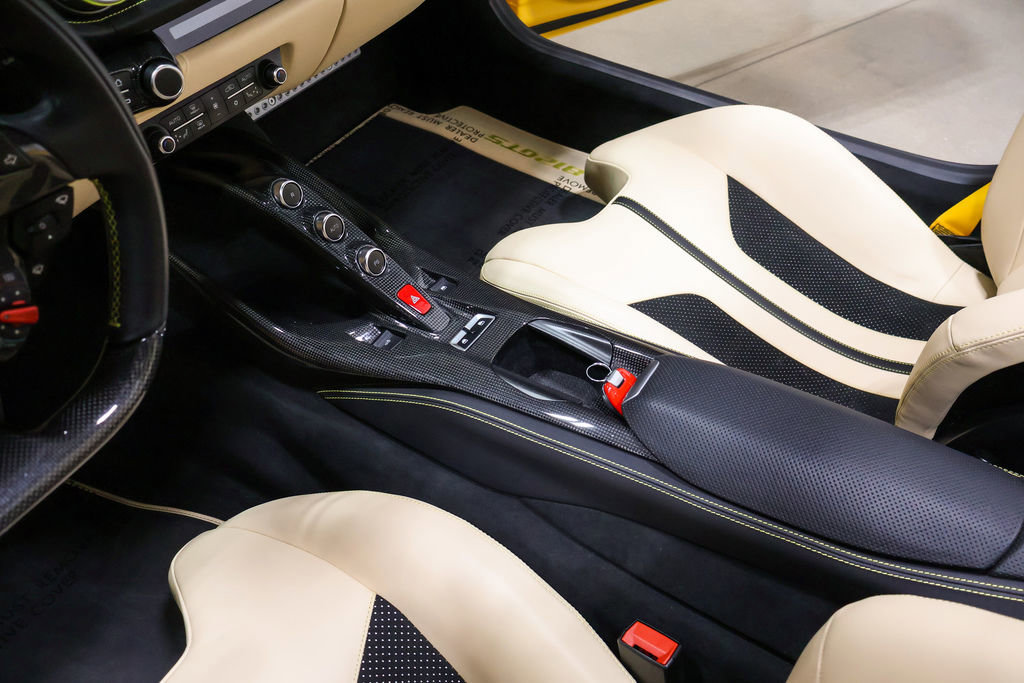 Used 2022 Ferrari 812 GTS image 45