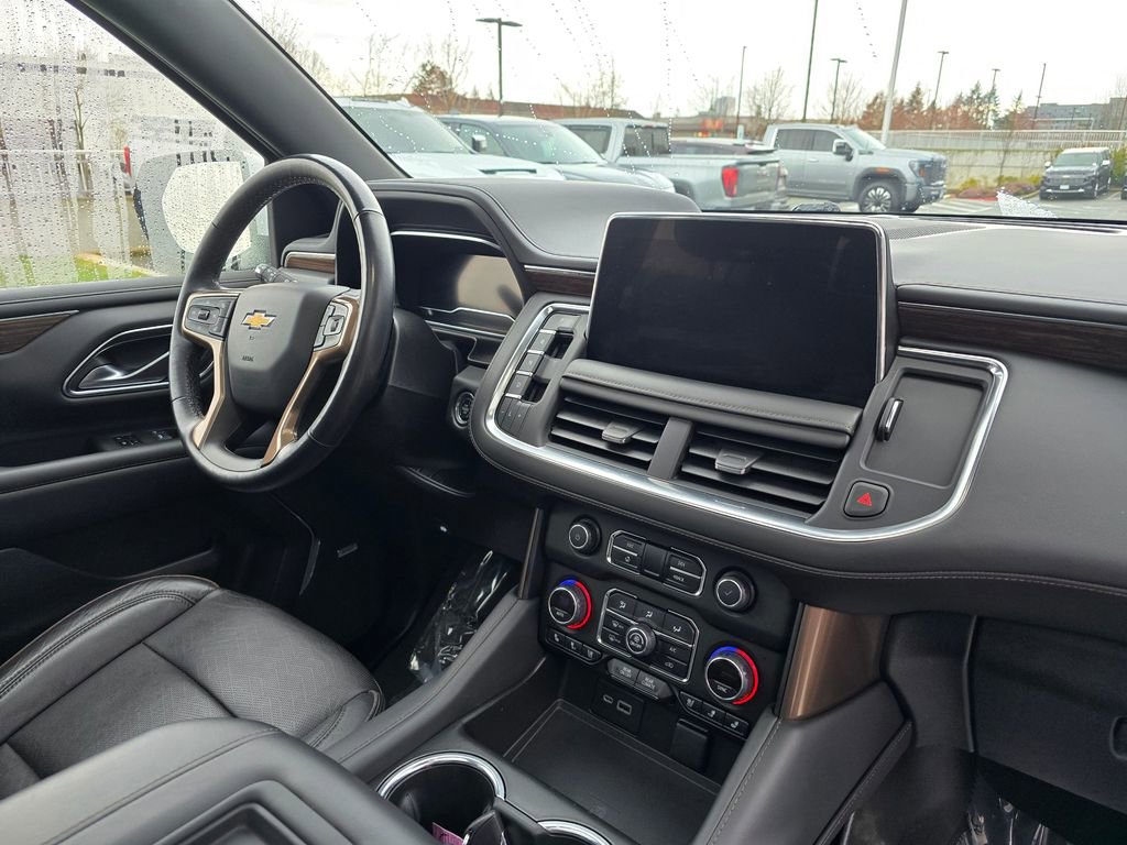 Used 2022 Chevrolet Suburban High Country image 45