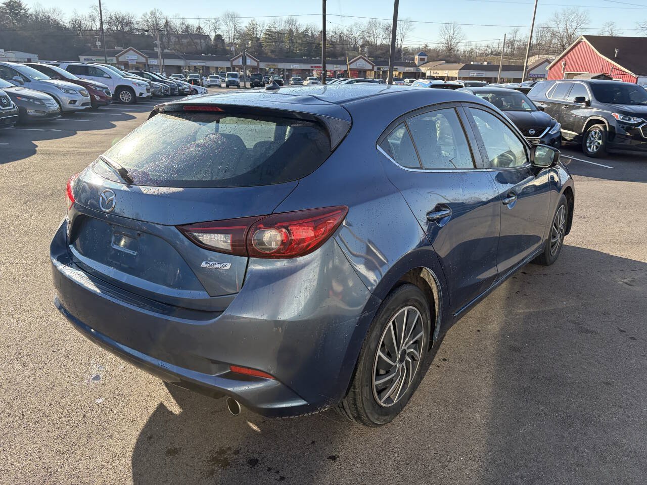 Used 2017 MAZDA MAZDA3 Touring FWD image 7