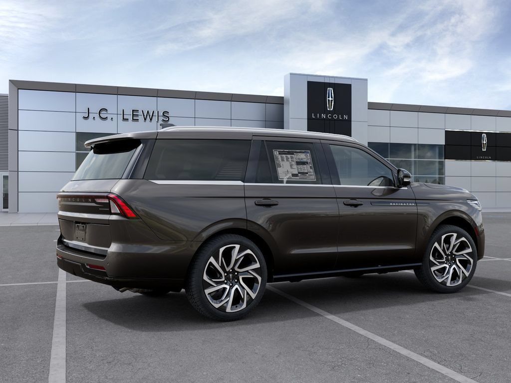 New 2027 Lincoln Navigator Black Label AWD/4WD image 6