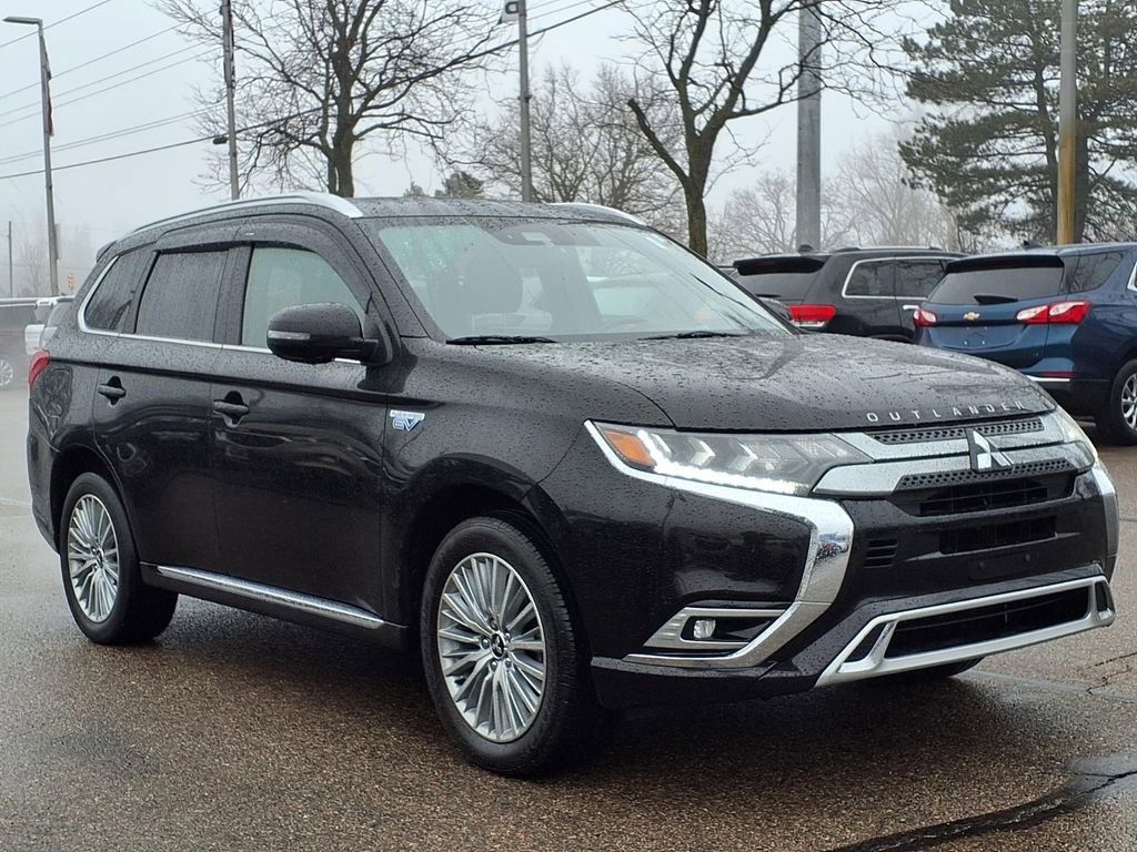 Used 2019 Mitsubishi Outlander GT image 3