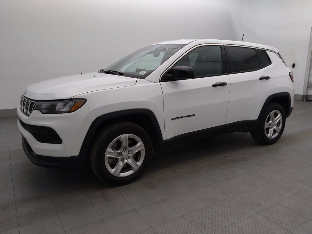 Used 2023 Jeep Compass Sport AWD/4WD image 2