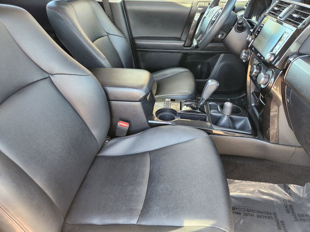 Used 2021 Toyota 4Runner Venture w/ Moonroof Package AWD/4WD image 5