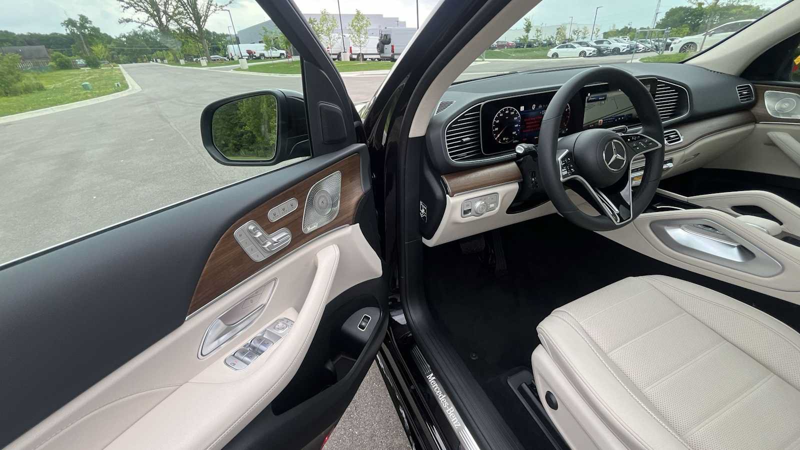 New 2026 Mercedes-Benz GLE 350 4MATIC image 16