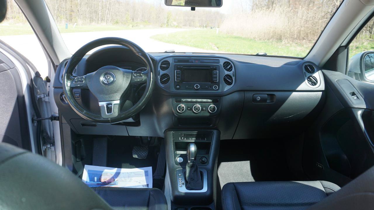 Used 2015 Volkswagen Tiguan SEL FWD image 10