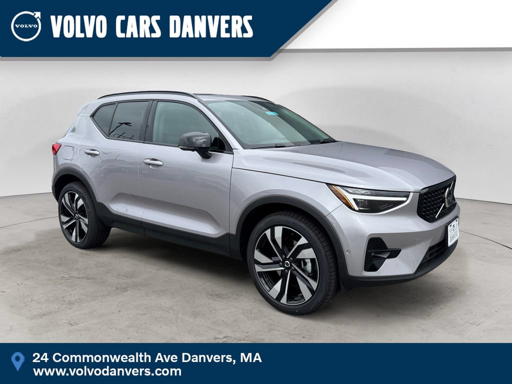 New 2026 Volvo XC40 B5 Ultra w/ Protection Package Premier