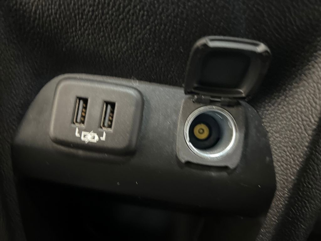 Used 2020 Chevrolet Colorado ZR2 image 9