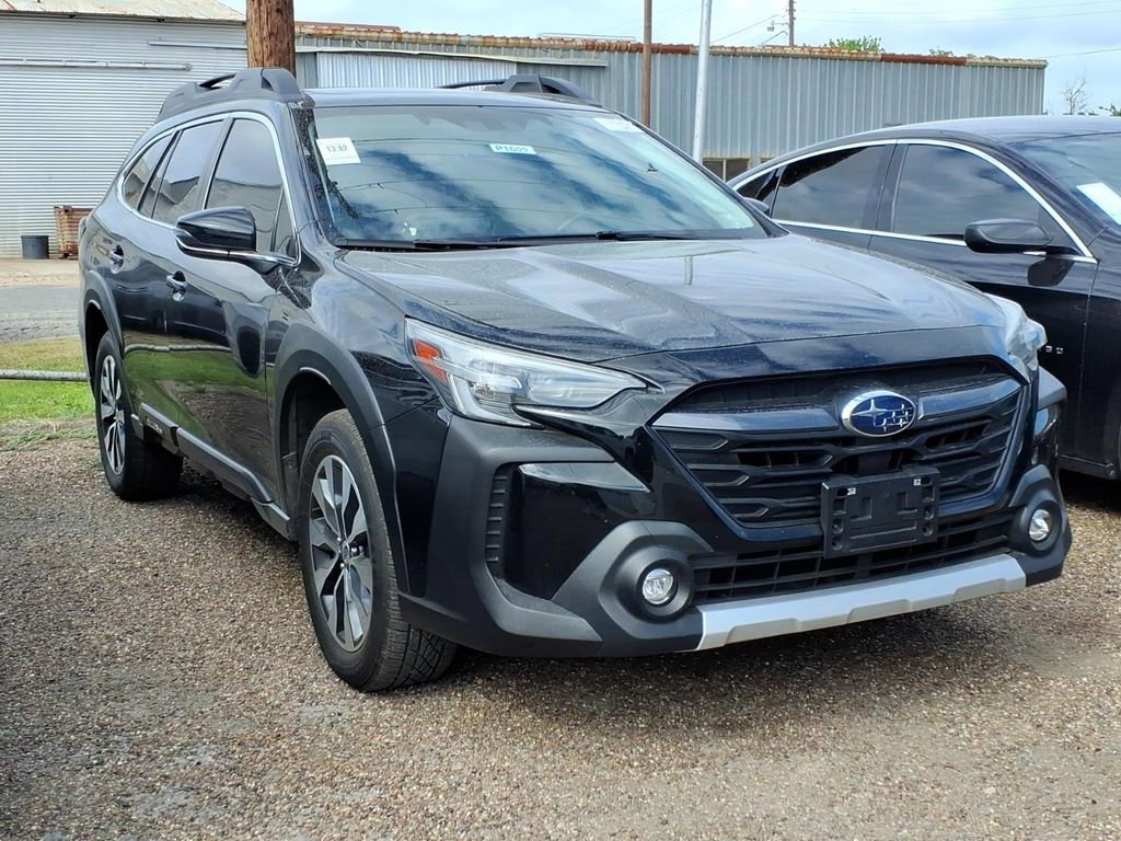 Used 2023 Subaru Outback Limited AWD/4WD image 4