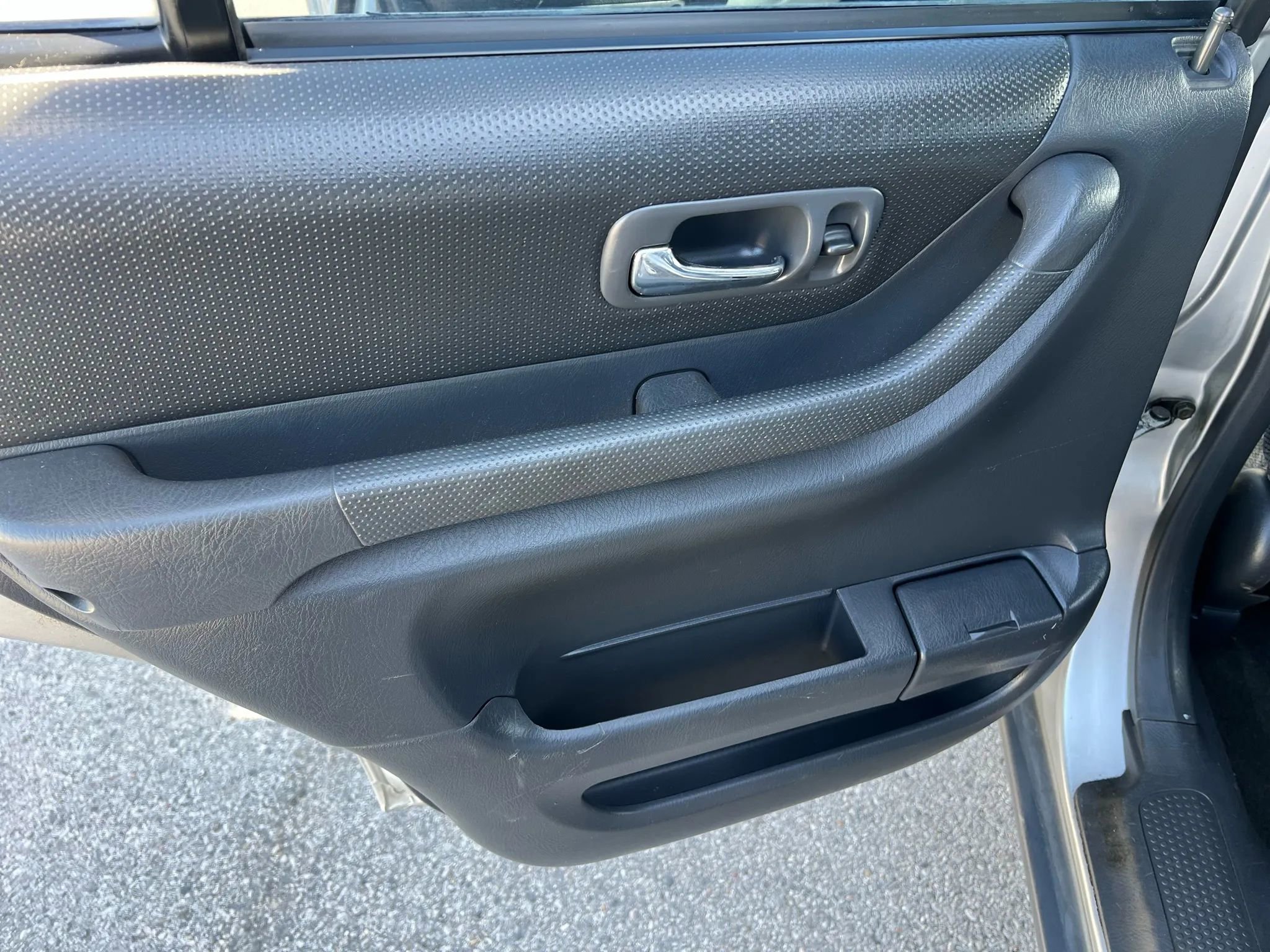 Used 1999 Honda CR-V EX image 18