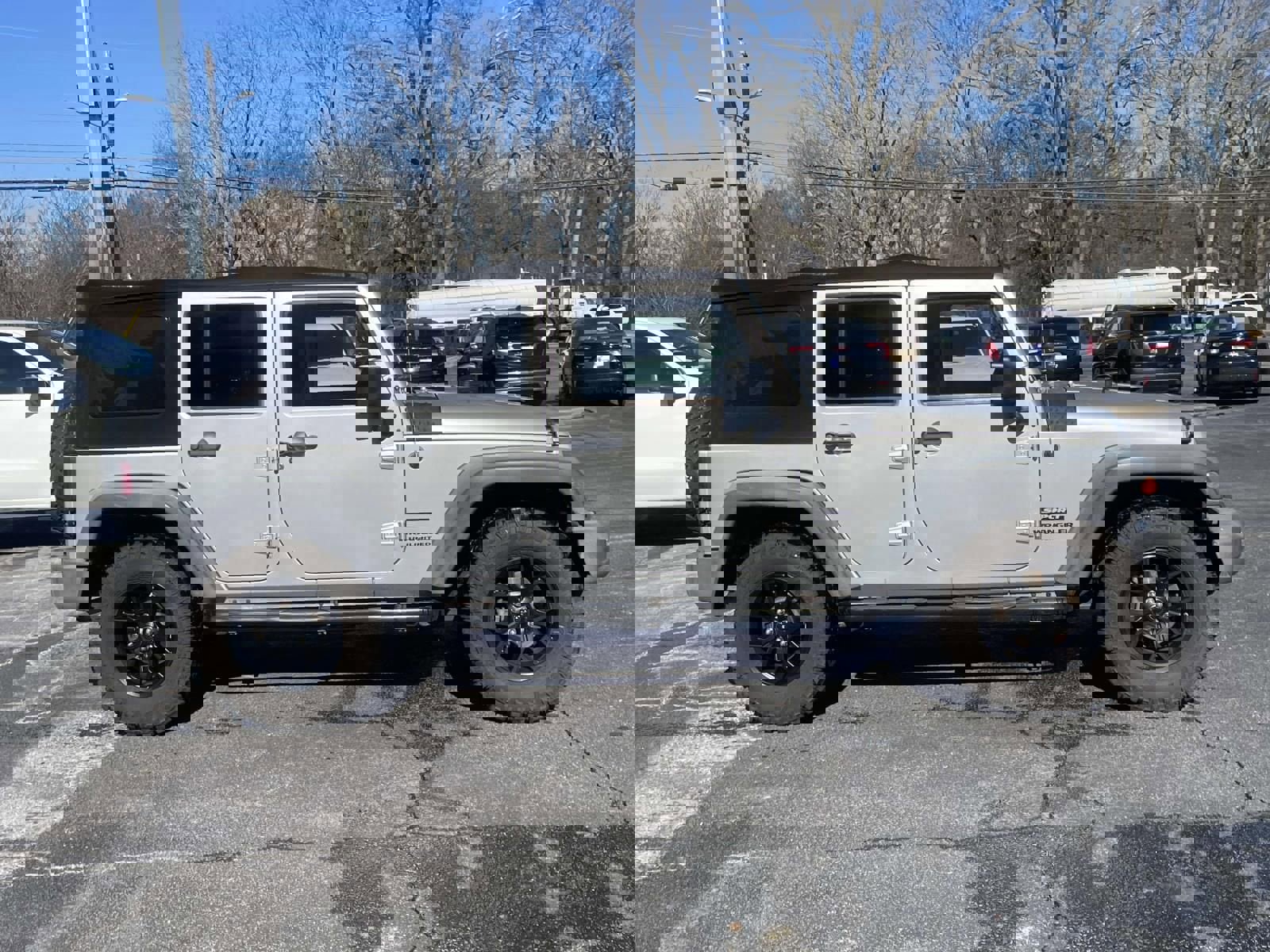 Used 2012 Jeep Wrangler Unlimited Sport image 2