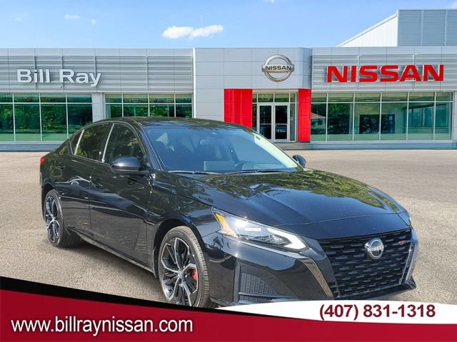 Certified 2023 Nissan Altima 2.5 SR w/ SR Premium Package AWD/4WD image 1
